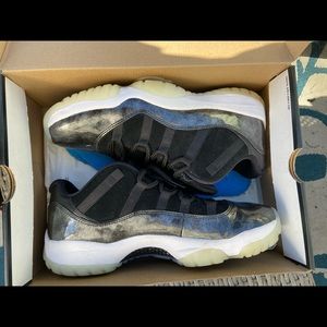 Jordan Retro 11 Low BARONS